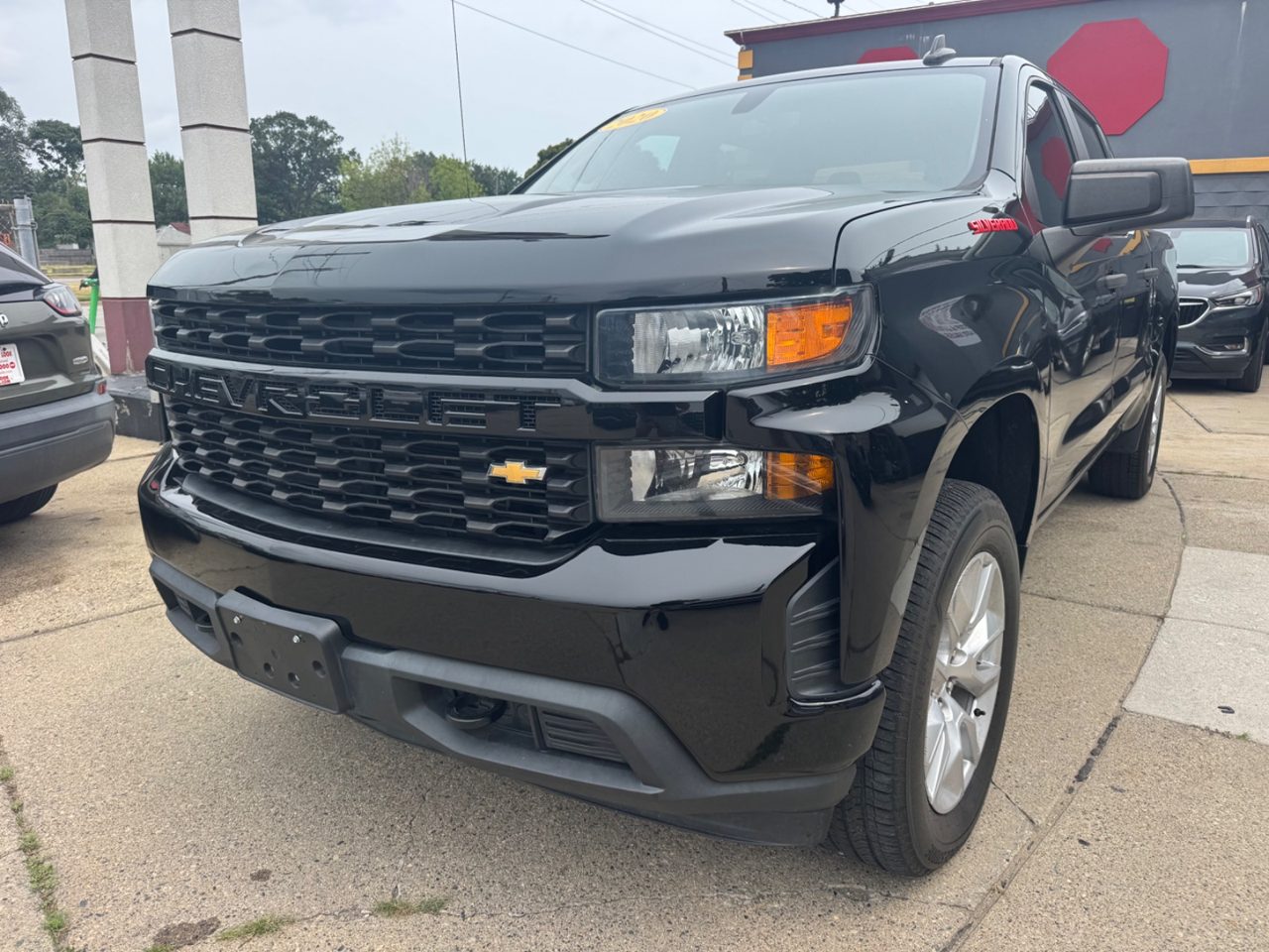 2020 Chevrolet Silverado Custom