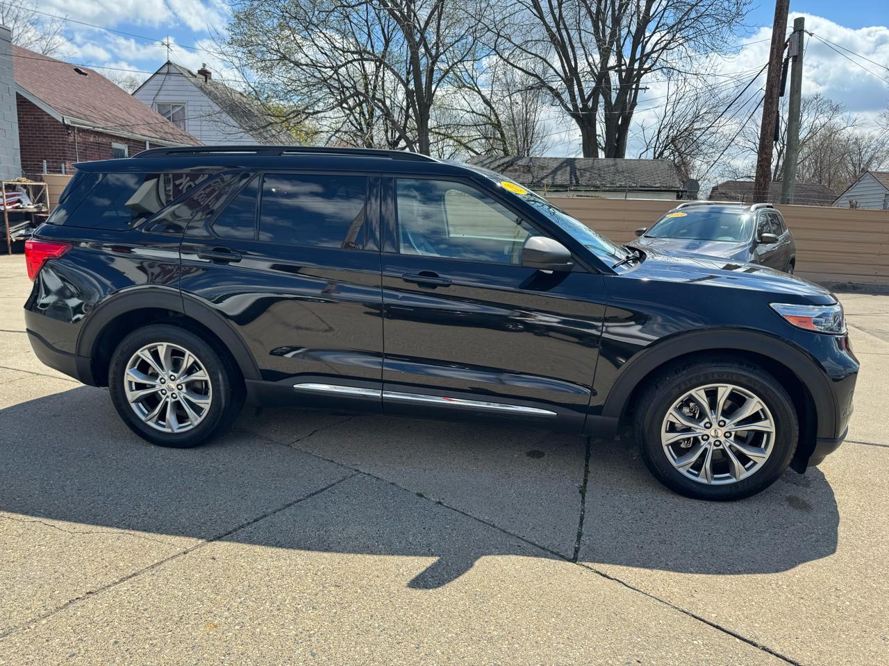 2020 Ford Explorer XLT - Photo 7