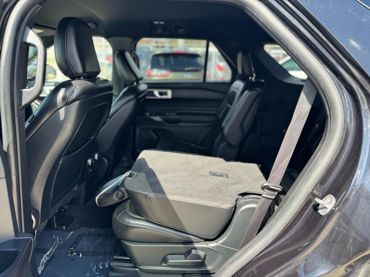 2020 Ford Explorer XLT - Photo 11