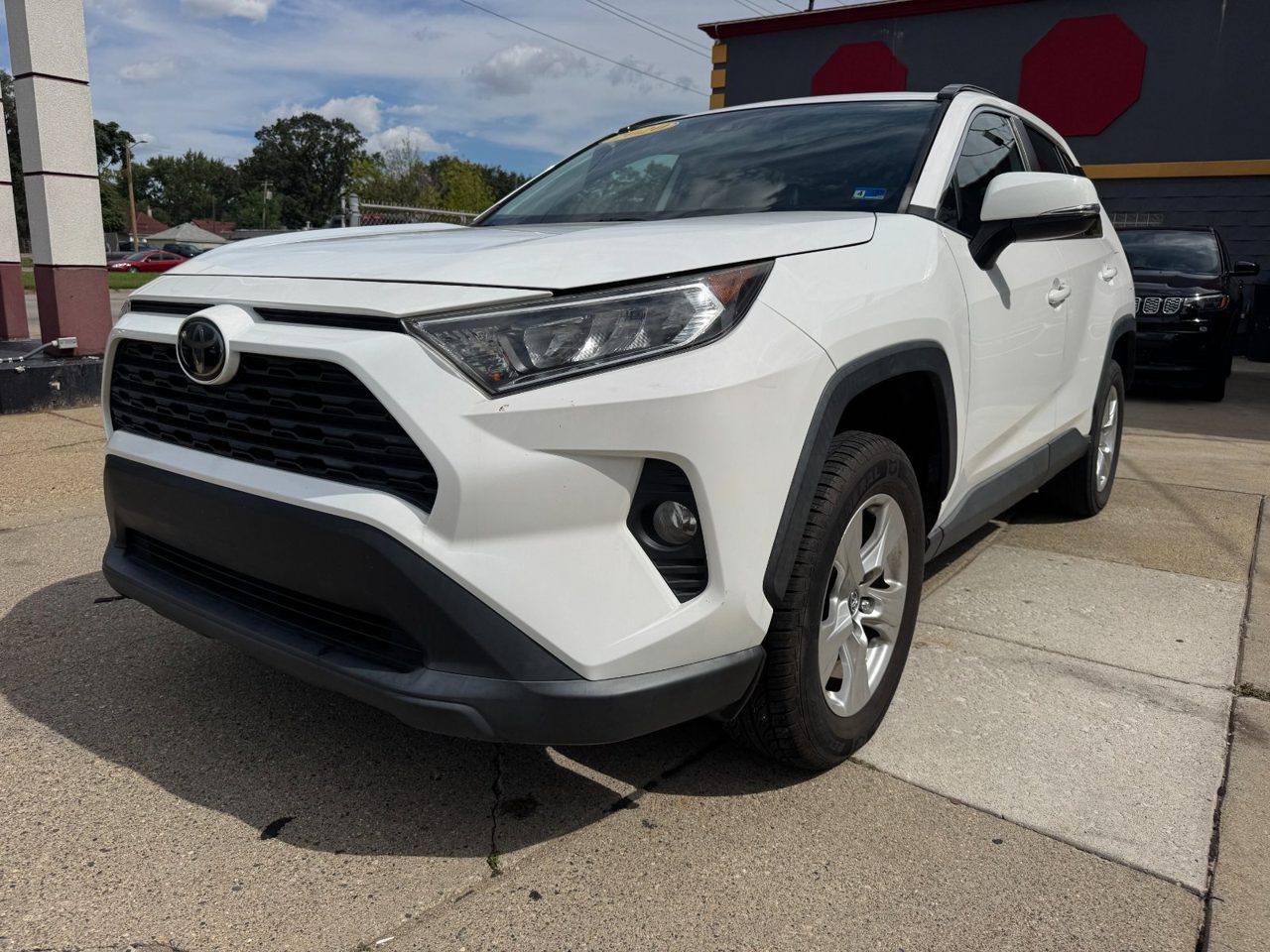 2020 Toyota RAV4 XLE